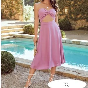 VICI NWT Strapless Twisted Front Midi Dress - XSmall